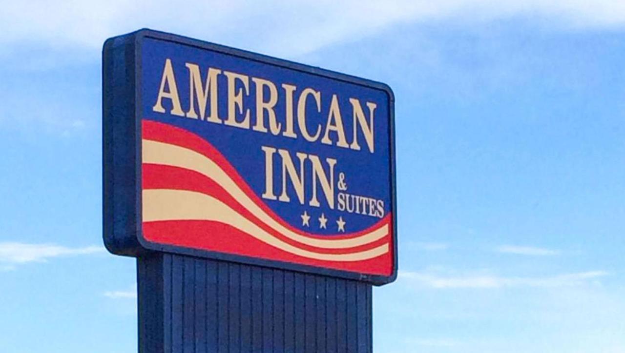 American Inn & Suites Чилдрес Екстериор снимка